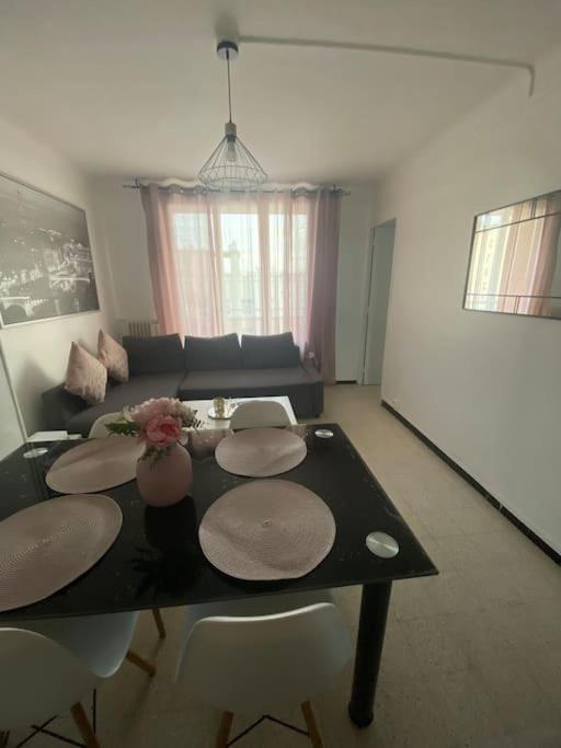 Appartement T4 A Deux Pas De La Gare St Charles Марсель Екстер'єр фото